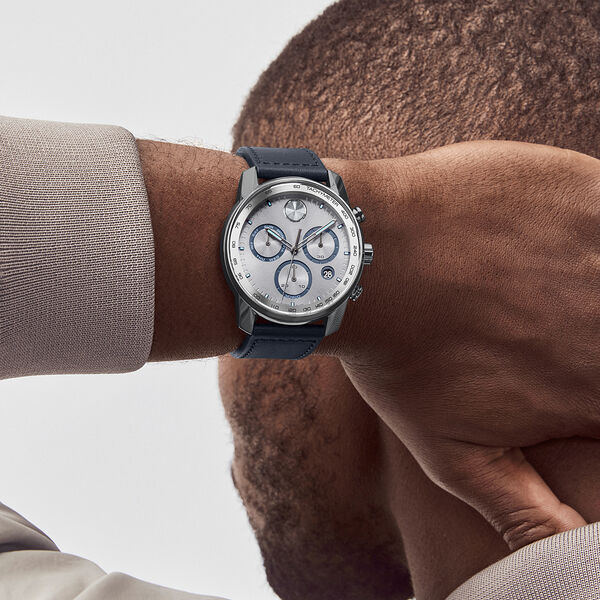 Movado BOLD Versa (44mm) - Image 4