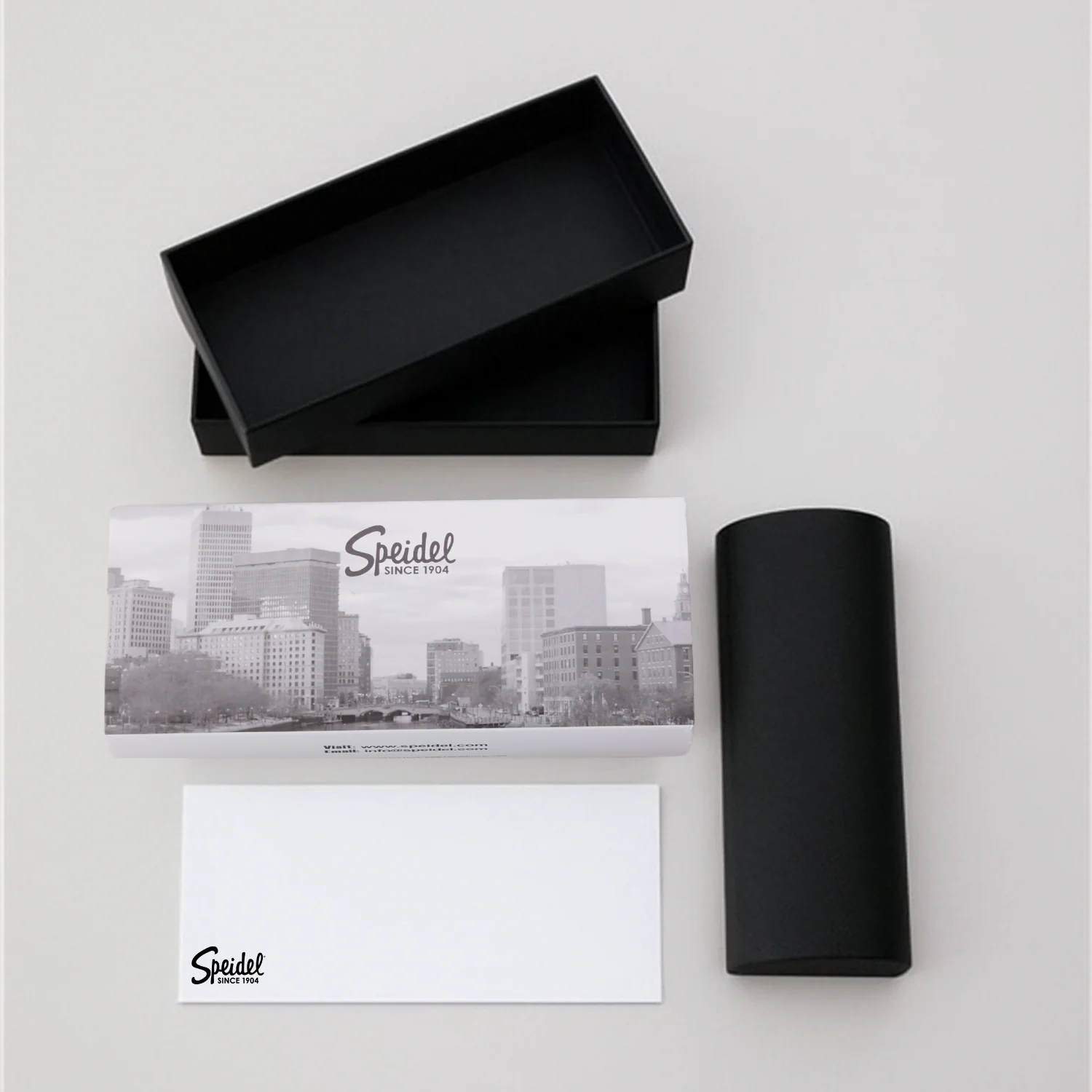 Luxury Reading Glass Case and Cleaning Cloth