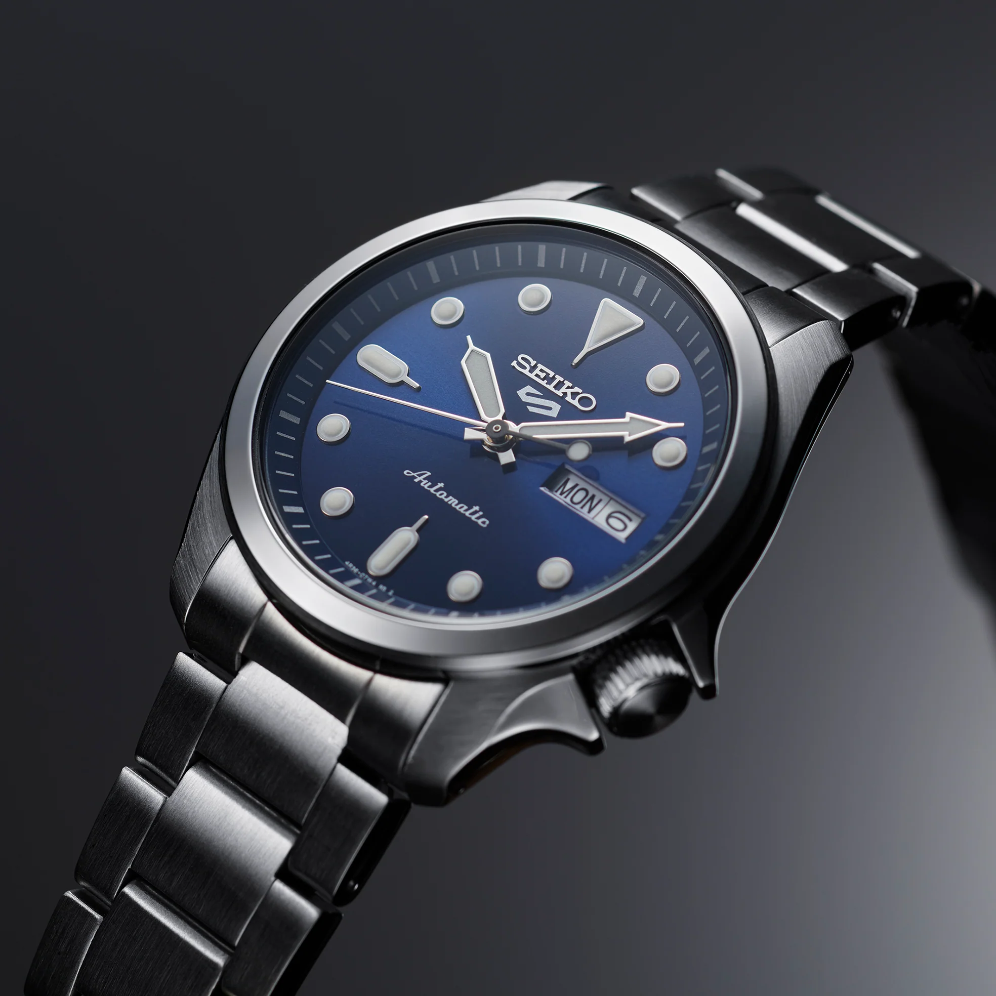 Seiko 5 Sports Men's Watch Silver-tone 44.6mm Stainless Steel - Image 4