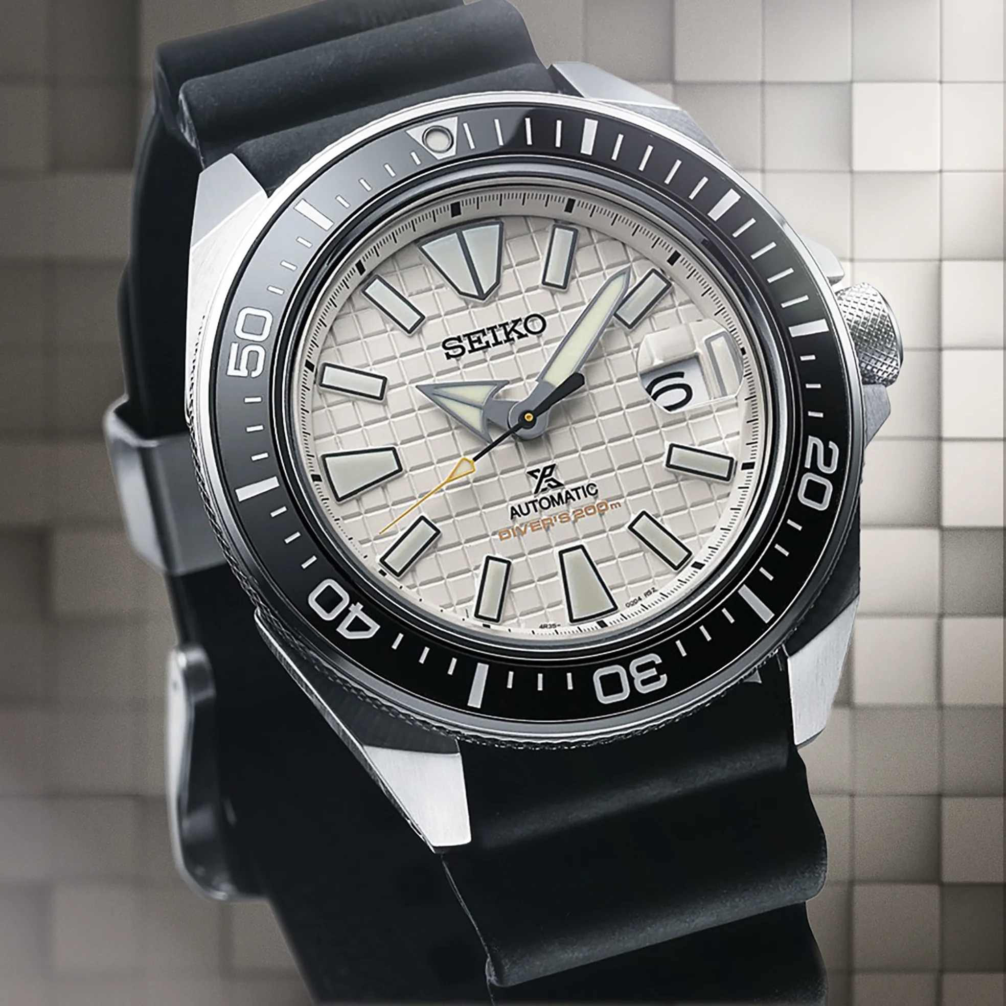 Seiko Prospex Automatic Diver White Textured Dial - Image 4