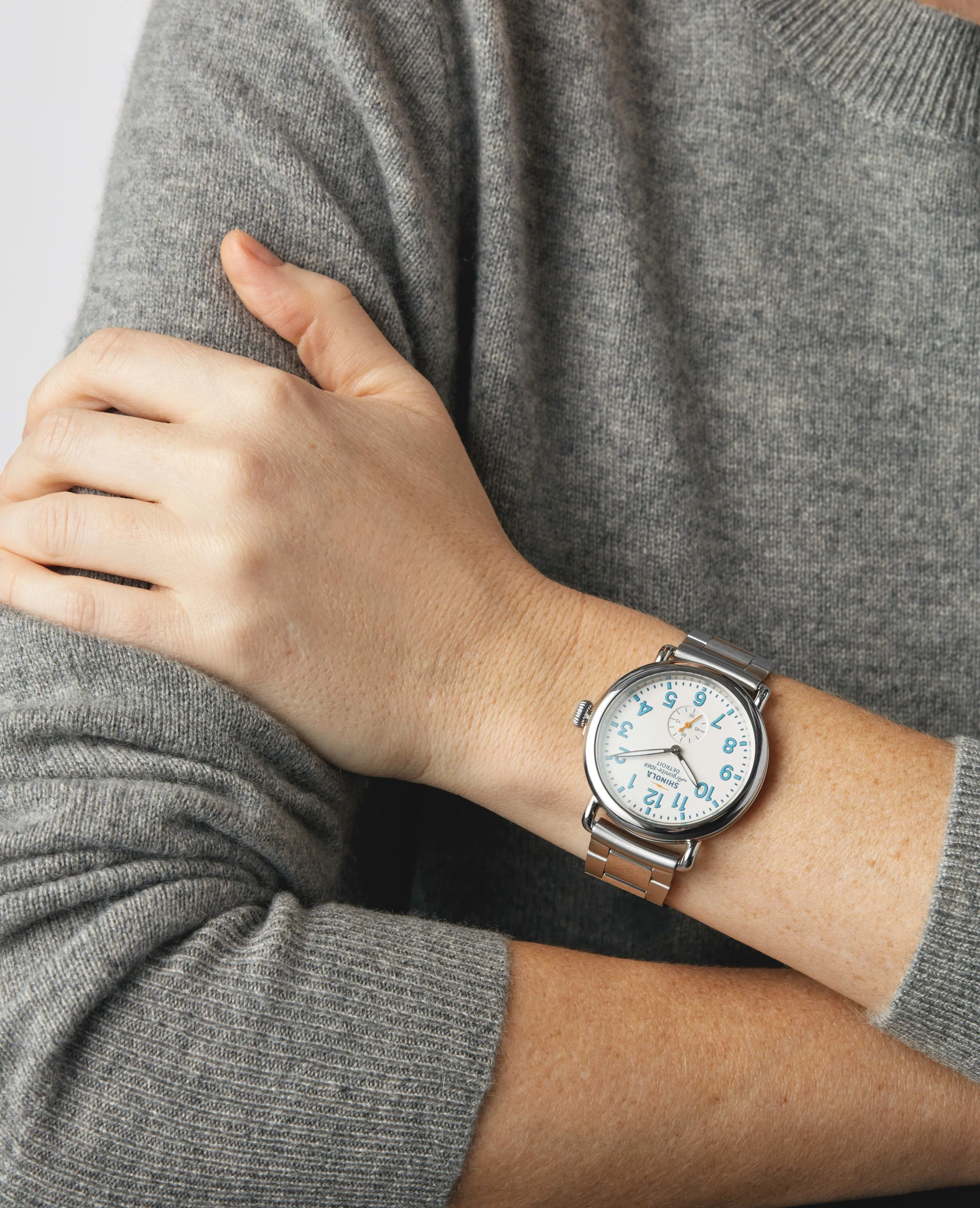 Shinola 41MM Runwell Velvet Alabaster with Blue Index Steel Watch - Image 4