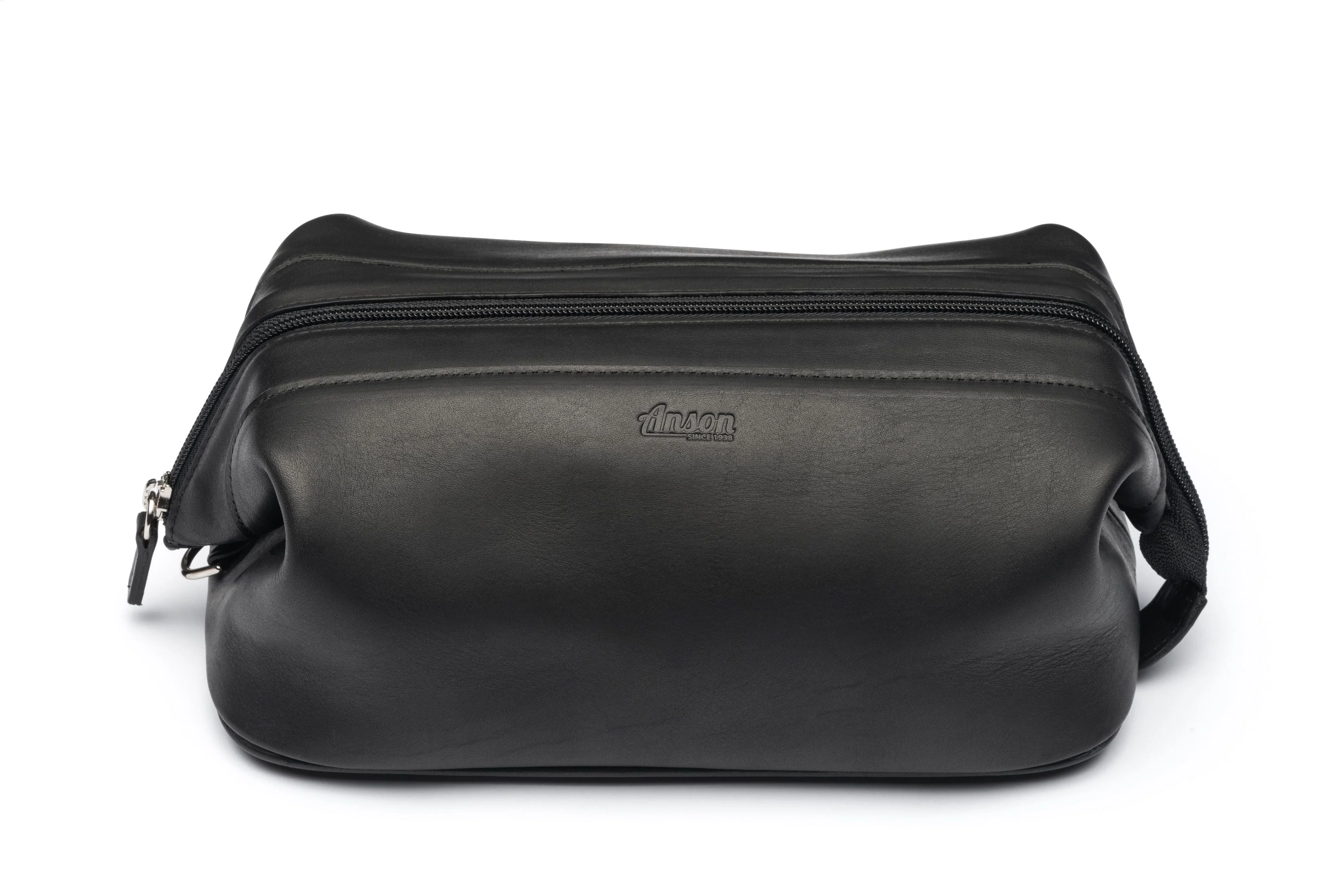 Traditional Leather Travel Bag In Brown Or Black Leather - Image 7